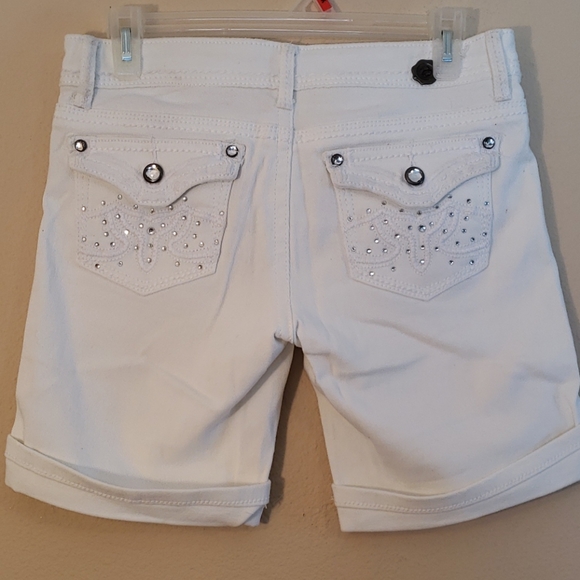 1st Kiss shorts - Picture 1 of 3